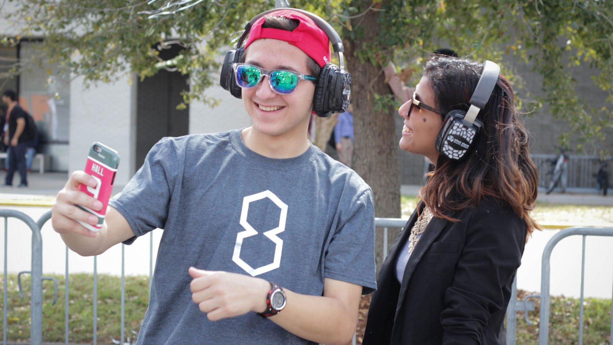 Real-World Projects: Hands-On Curriculum and Collaboration in Media & Communications - Hero image