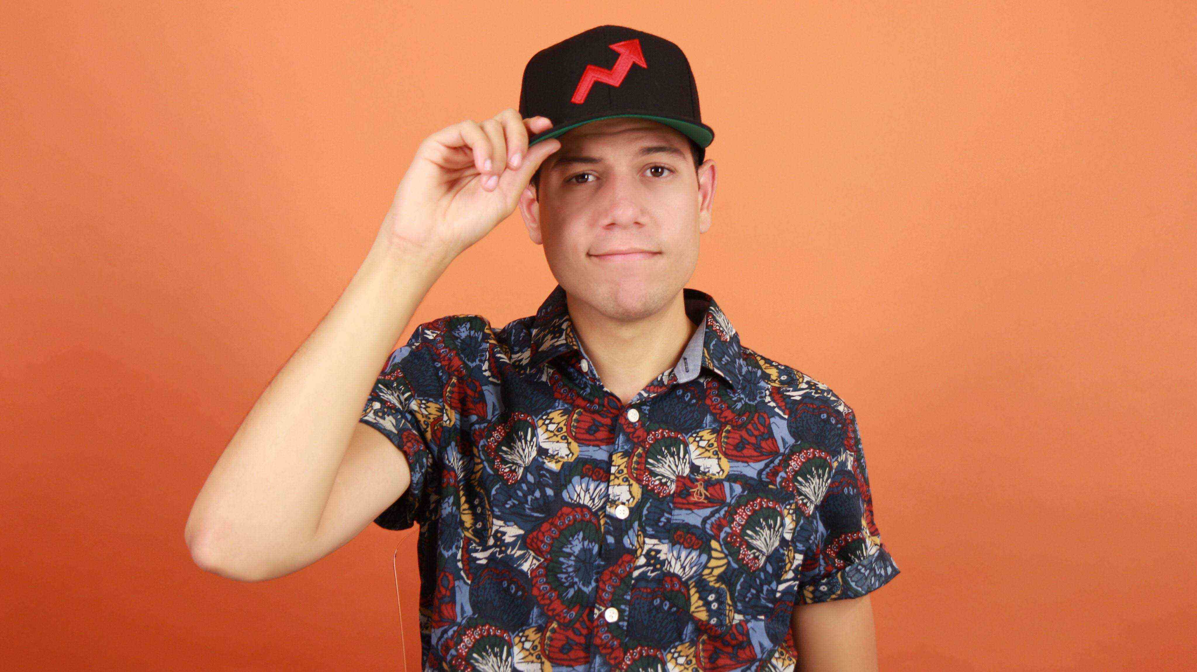 Media Communications Grad Lands BuzzFeed Internship - Hero image