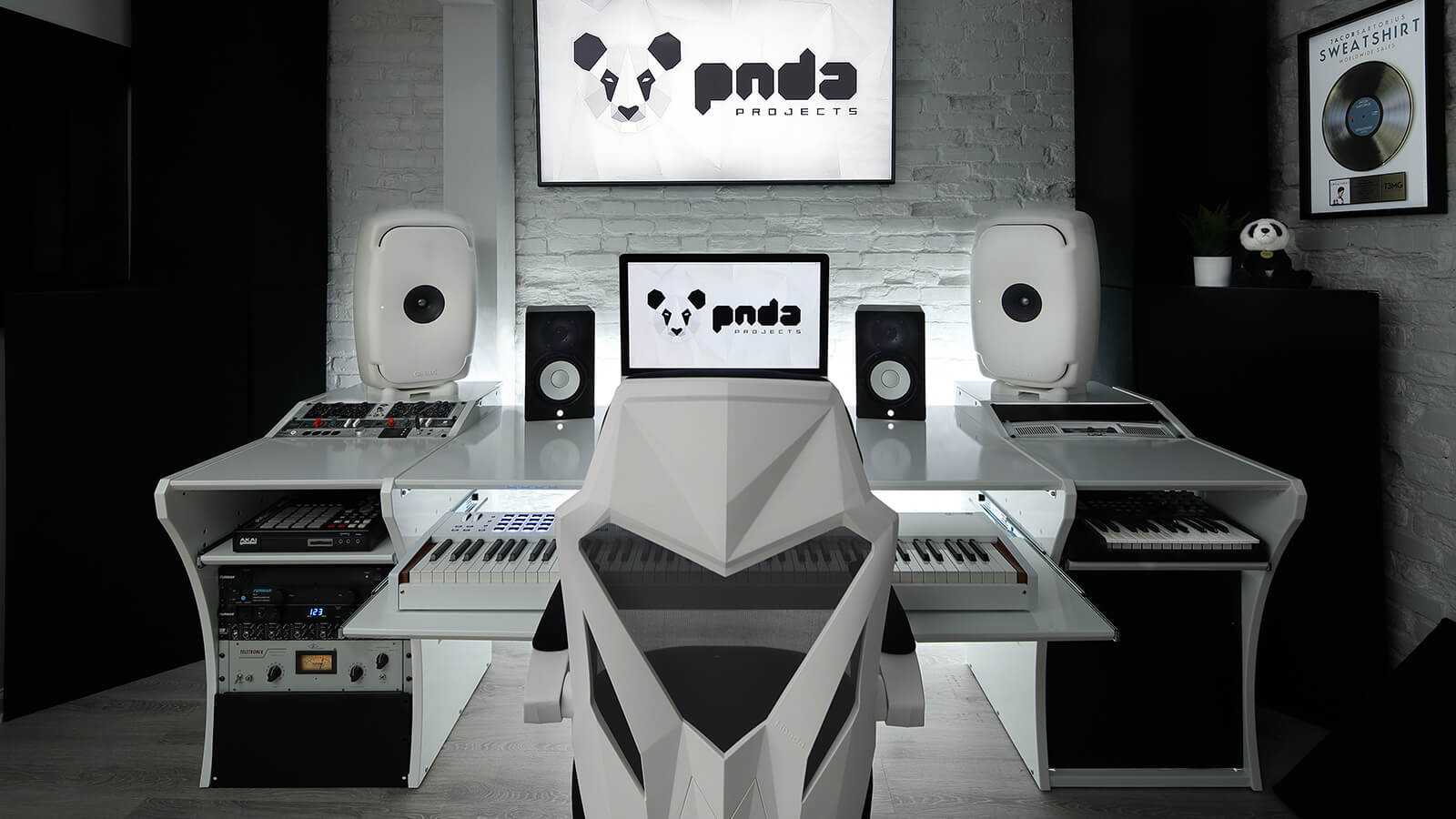 Recording Arts Graduate Combines World-Class Audio with Social Media Innovation - Hero image