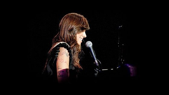 Featured story thumb - Christina Perri Plays An Exclusive Acoustic Concert At Full Sail Live Photo Gallery Mob