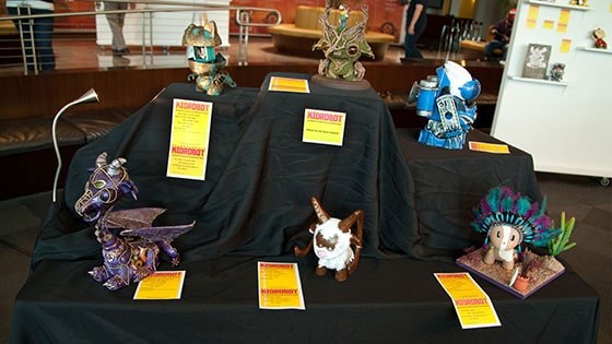 Featured story thumb - Custom Kidrobot Creations At The Faculty Staff Charity Art Show Photos Mob