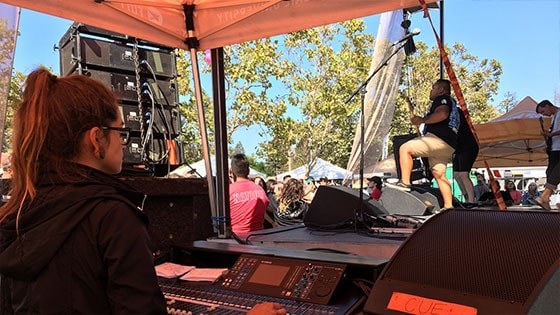 Featured story thumb - Full Sail Grads Behind The Scenes On 2016 Vans Warped Tour Mob