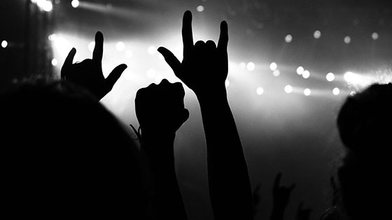 Featured story thumb - Graduate Robert Bull On Rolling Stones 50Th Anniversary Tour Mob