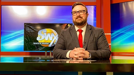 Featured story thumb - Sportscasting grad takes creative approach to reporting mob