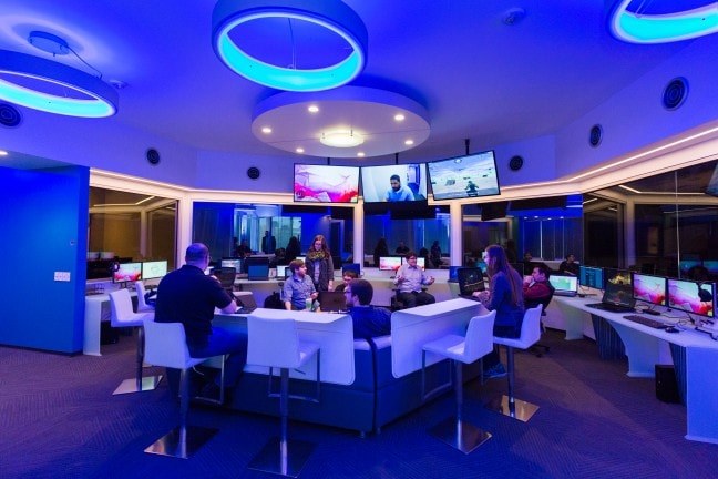 Featured image - Full Sail Uxlab Interior