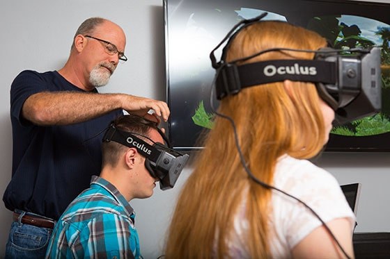 Featured image - Game Studies Program Director Develops Oculus Rift Paragliding Simulator Inline
