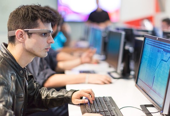 Blog Hilight - Full Sail Named Top School to Study Game Design